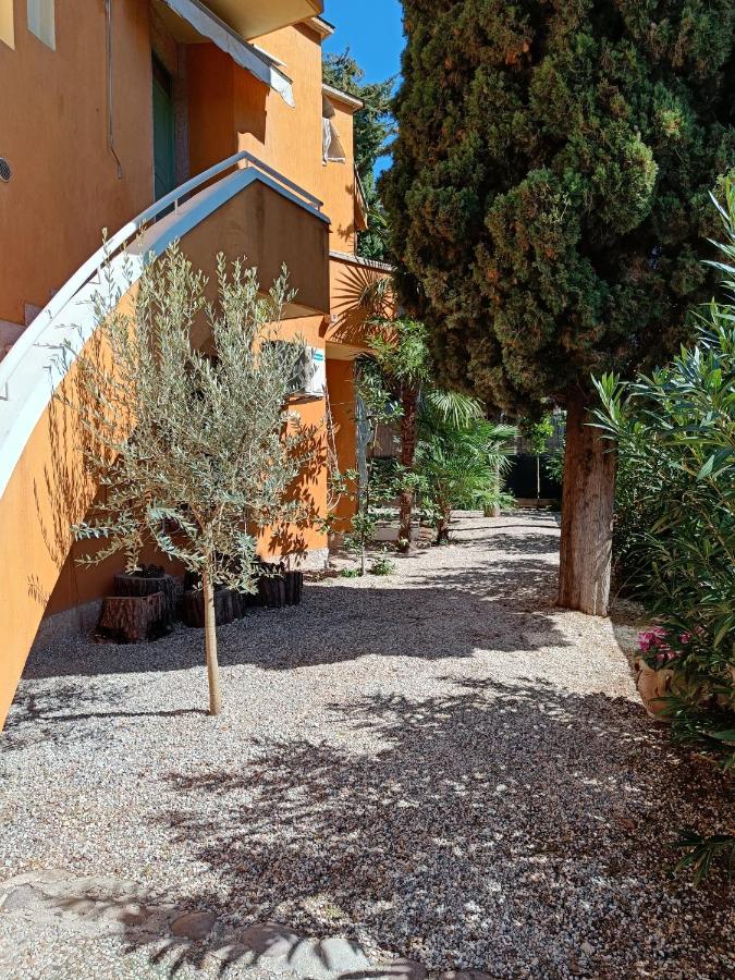 Casa Lucy Villa Bardolino Exterior photo